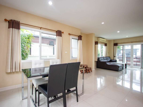 Well-Located Three-Bedroom Family Home for Sale at Urbana+1-PH-UBN1004