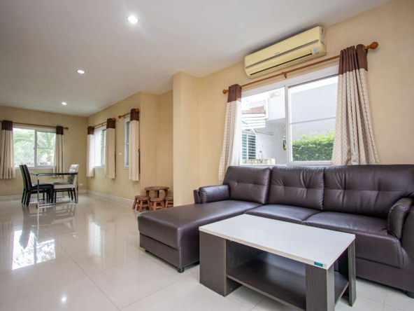 Well-Located Three-Bedroom Family Home for Sale at Urbana+1-PH-UBN1004
