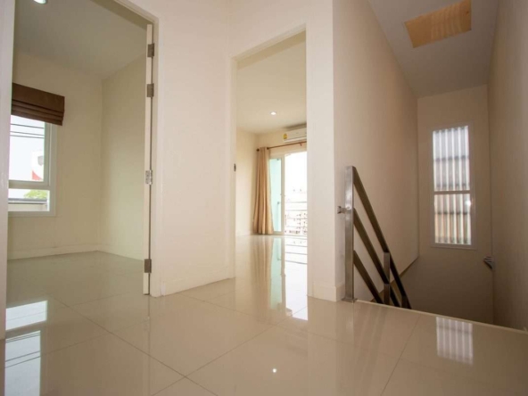 Stylish 3-Bed Townhouse for Sale in Urbana+3 Development