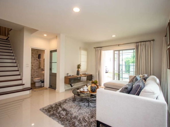 Attractively furnished 4 Bedroom House at Siwalee San Kamphaeng-PH-SANK228