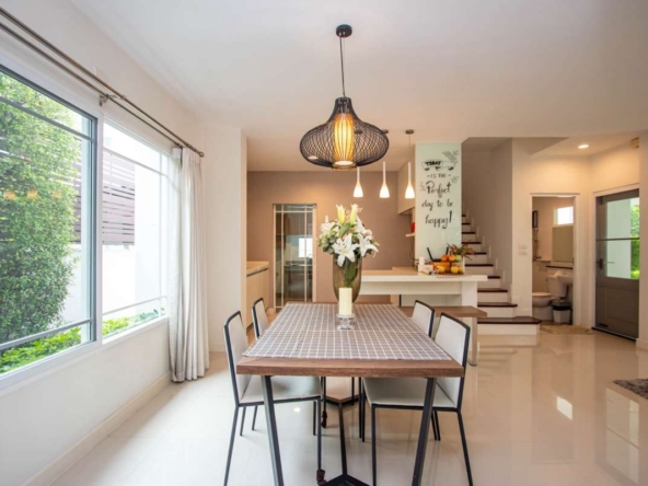 Attractively furnished 4 Bedroom House at Siwalee San Kamphaeng-PH-SANK228