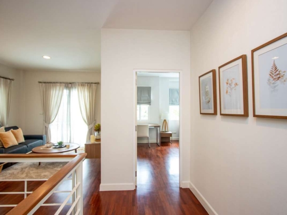 Attractively furnished 4 Bedroom House at Siwalee San Kamphaeng-PH-SANK228