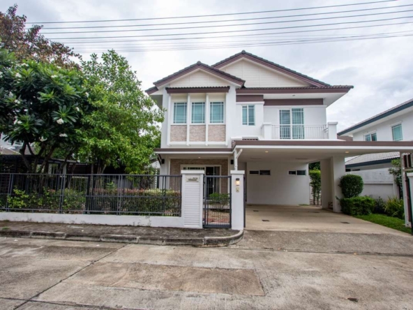 Attractively furnished 4 Bedroom House at Siwalee San Kamphaeng-PH-SANK228