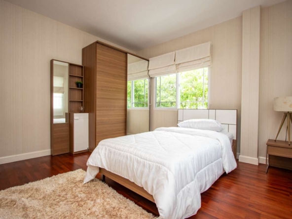 Attractively furnished 4 Bedroom House at Siwalee San Kamphaeng-PH-SANK228