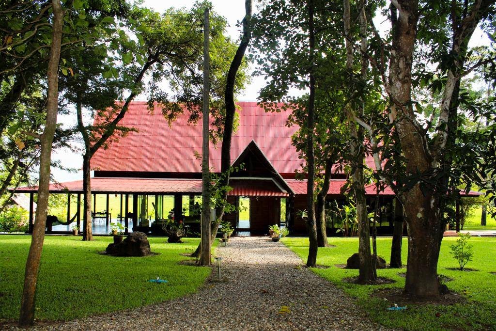 Thai style house in 25 Rai of land for sale in Doi Saket-SHG-HS459