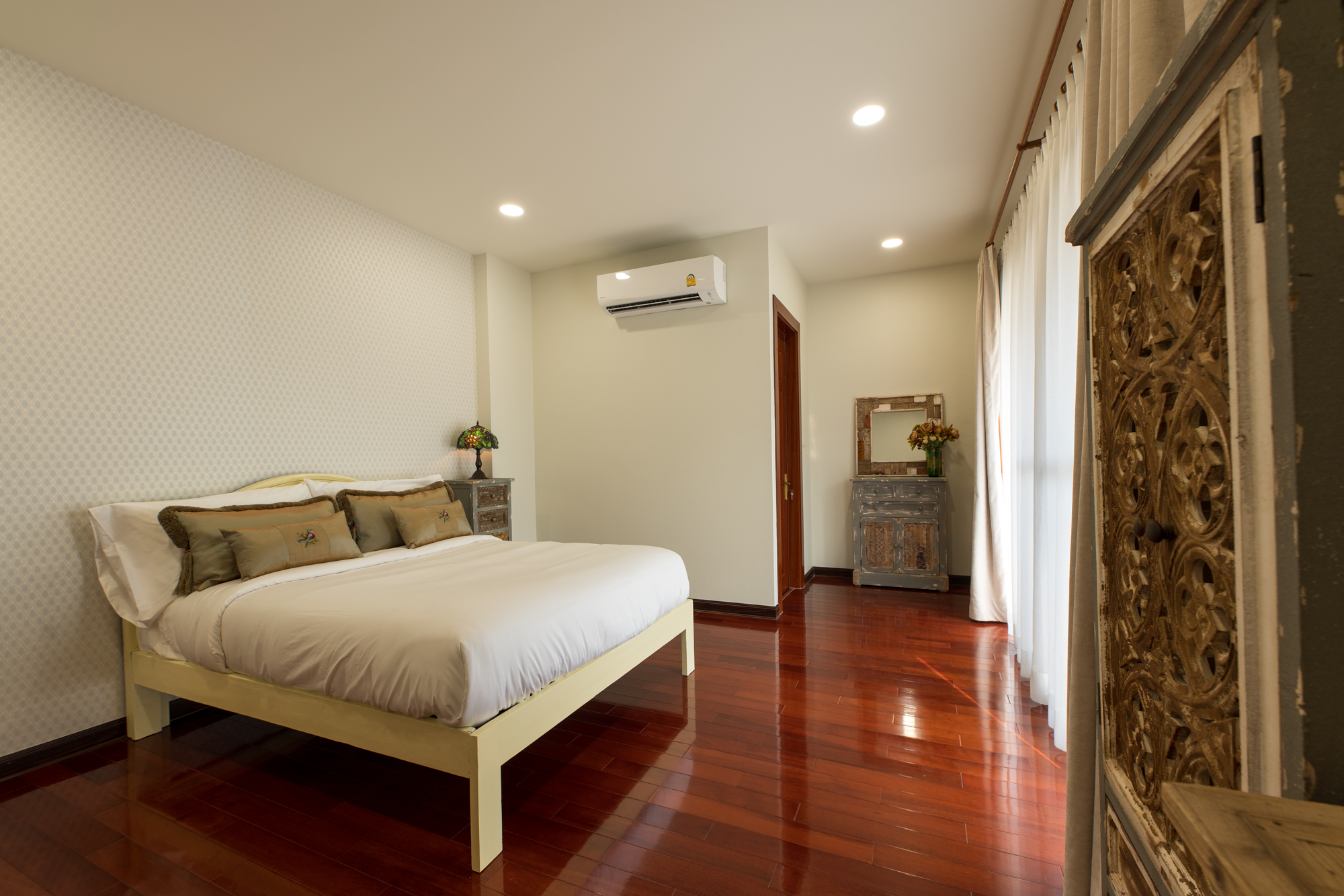 4 bedroom house with pool for sale in Saraphi-SHG-HS461