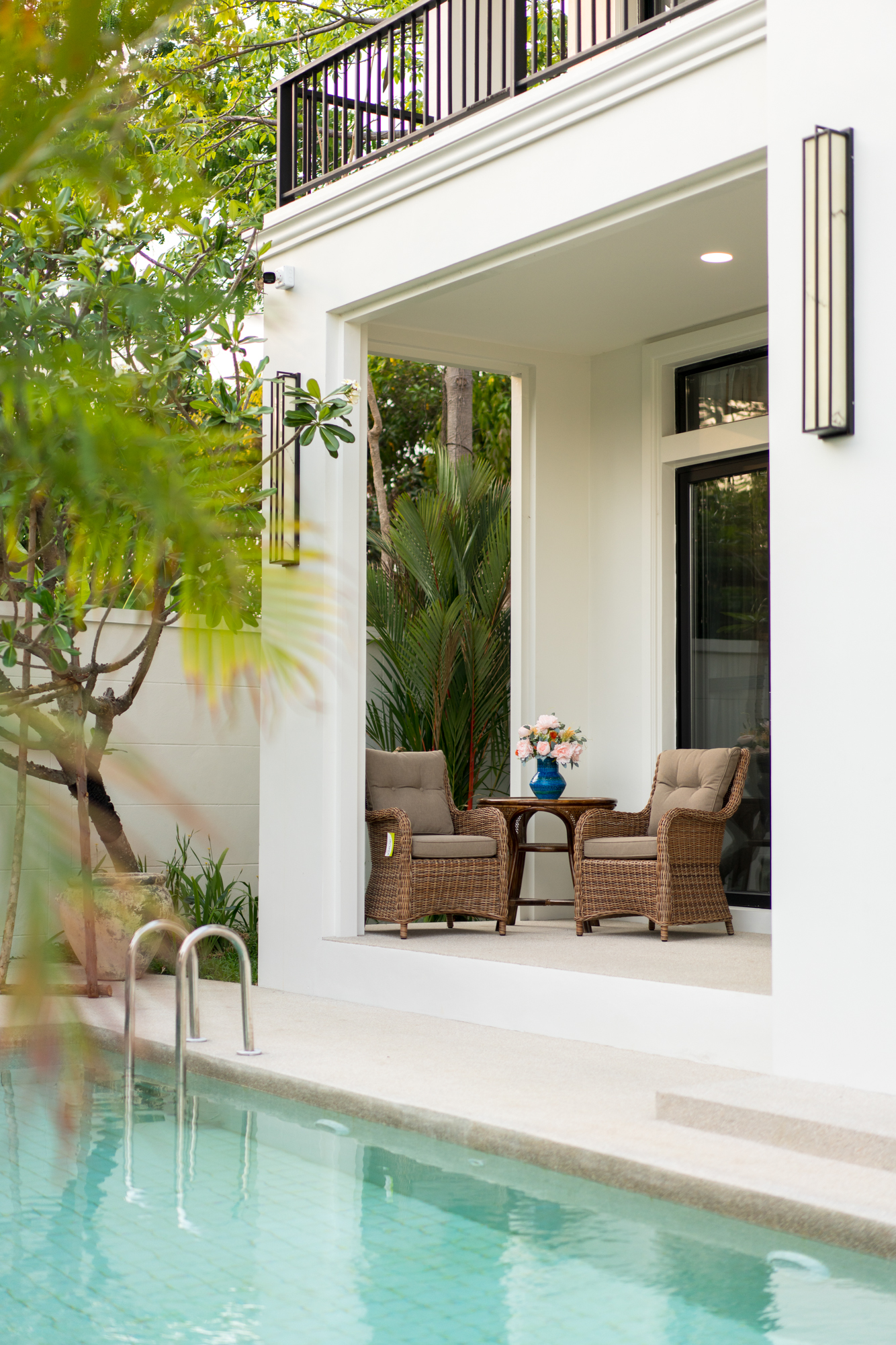 4 bedroom house with pool for sale in Saraphi-SHG-HS461