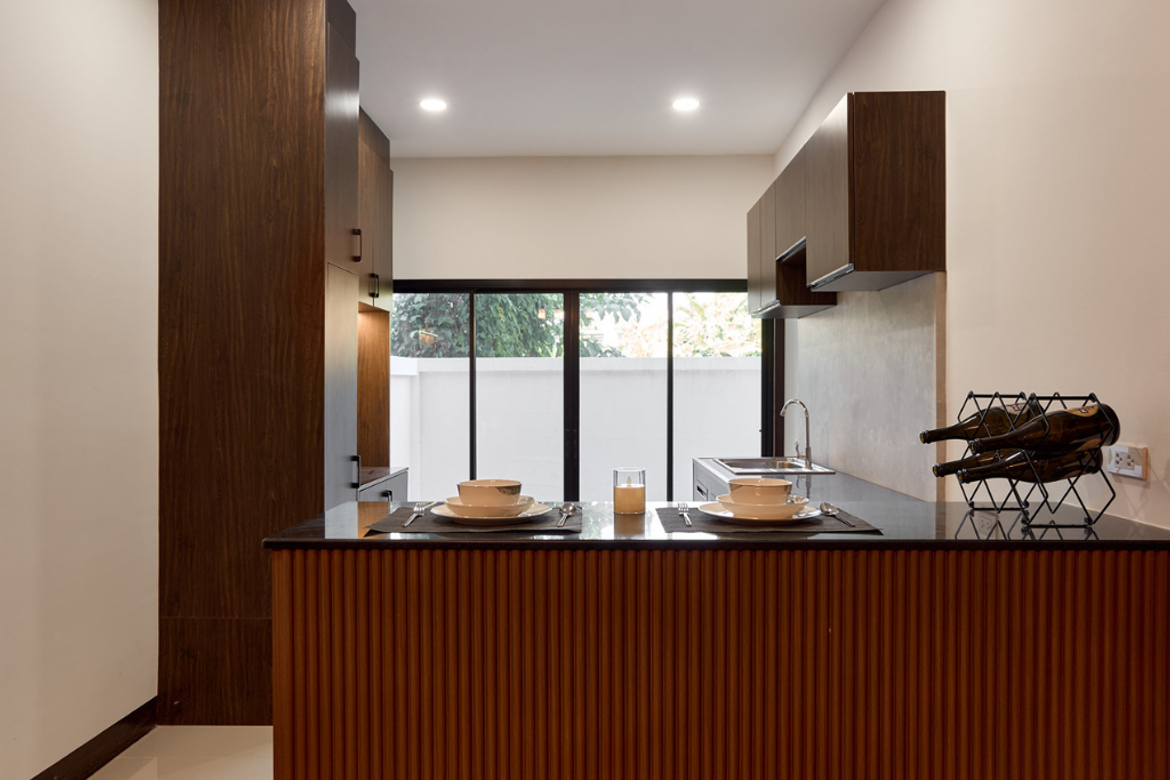5 Bathrooms