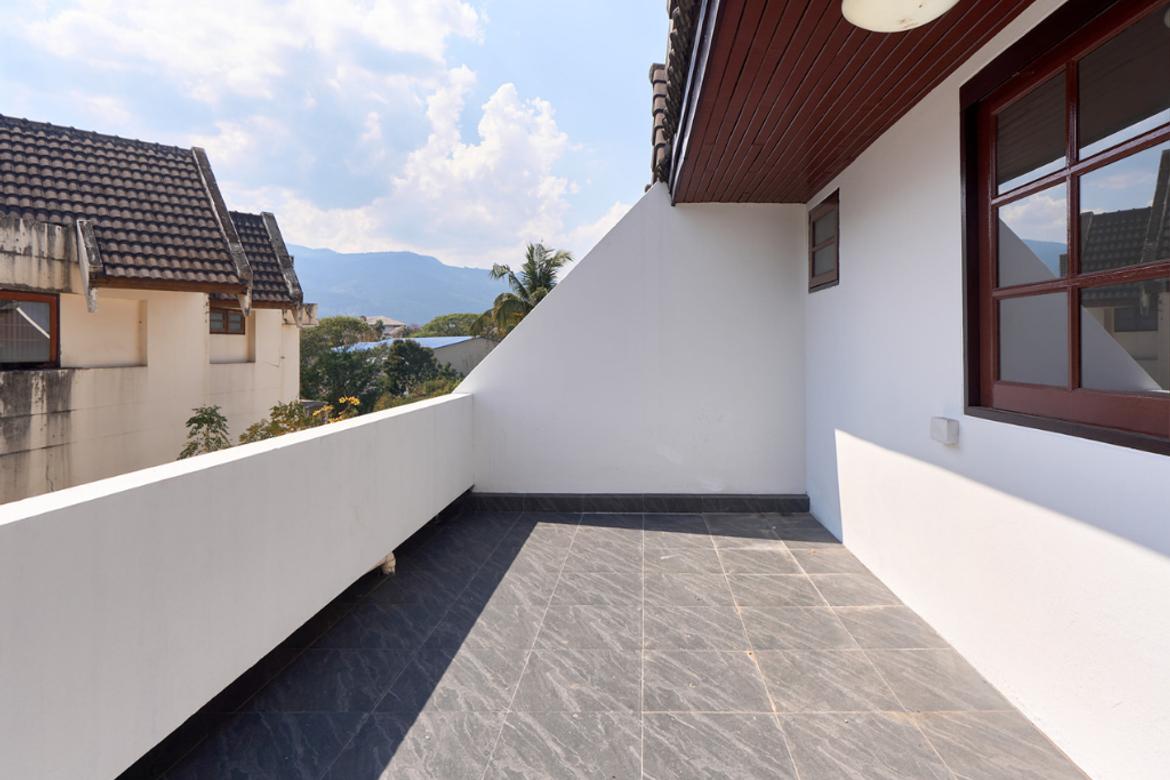 The Hill Place – 4 Bedrooms