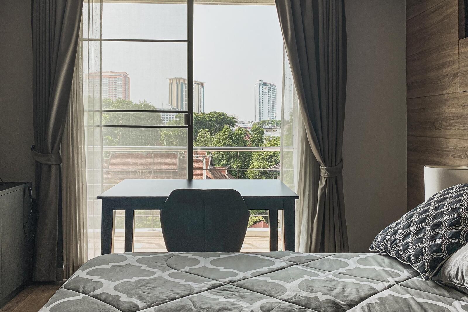 Prestigious 2-Bedroom 6th Floor Urban Retreat at Peaks Garden-TNP-D1216