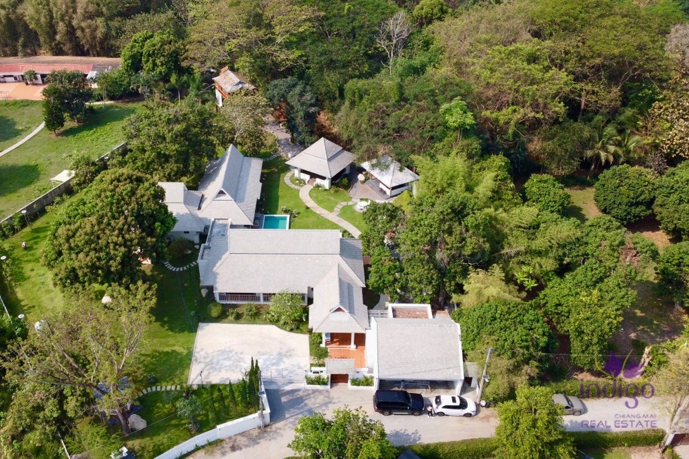 House for sale Pool Villa resort modern style 5 bedroom Hangdong Chiangmai-I-3691