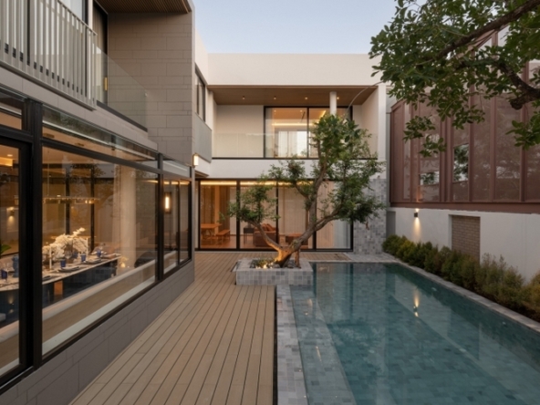 House for sale 5 bedroom 6 bathroom wiht private swimmingpool.-I-3891