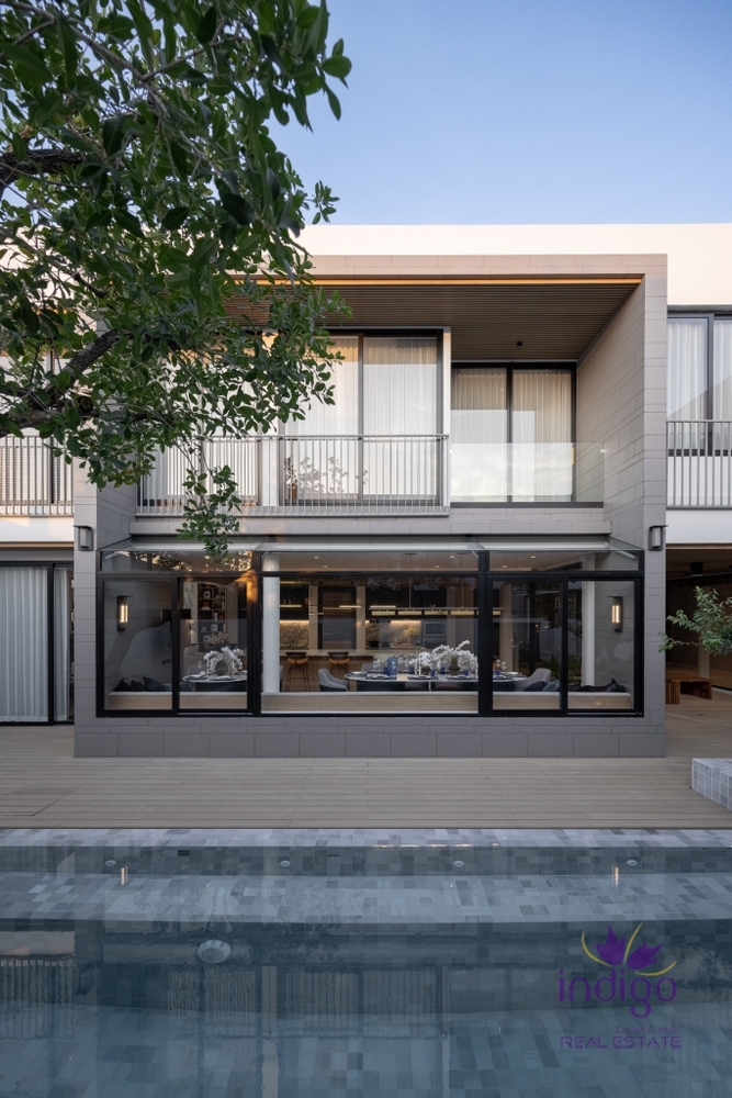 House for sale 5 bedroom 6 bathroom wiht private swimmingpool.-I-3891