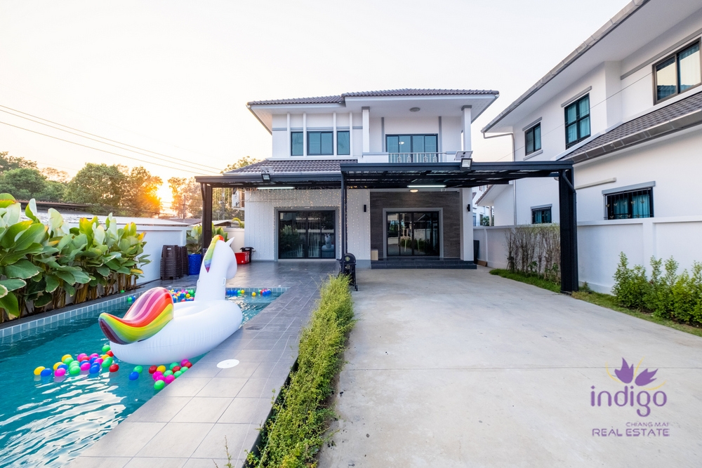 House for Sale 3 bedroom with Private Swimmingpool at Jaikaew Arawan 28