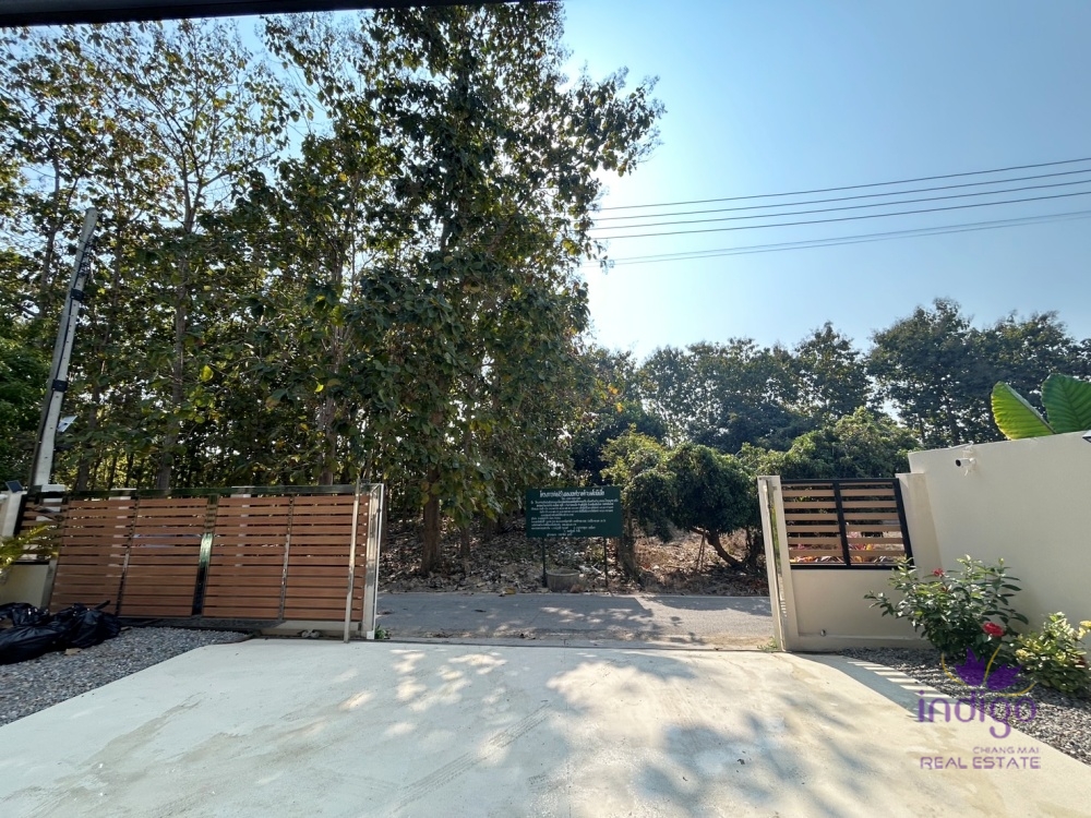 new 4 bedroom house for sale in a peaceful location in Sanphiseur