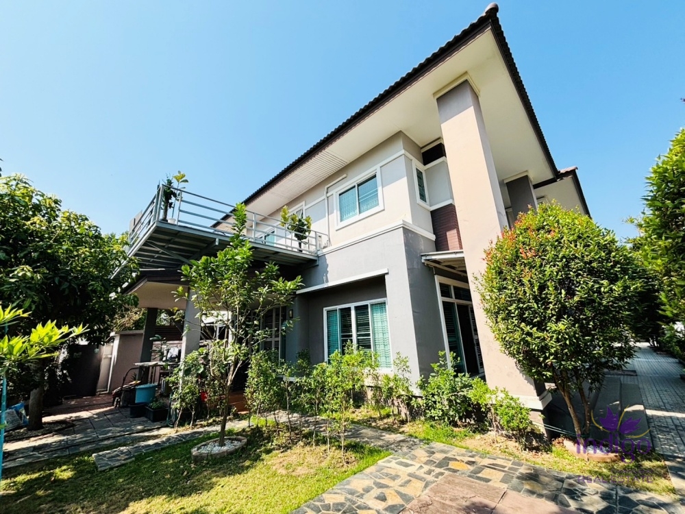 Spacious 5 Bedroom Family Home with Guest House in Koolpunt Ville 16 – The Bliss