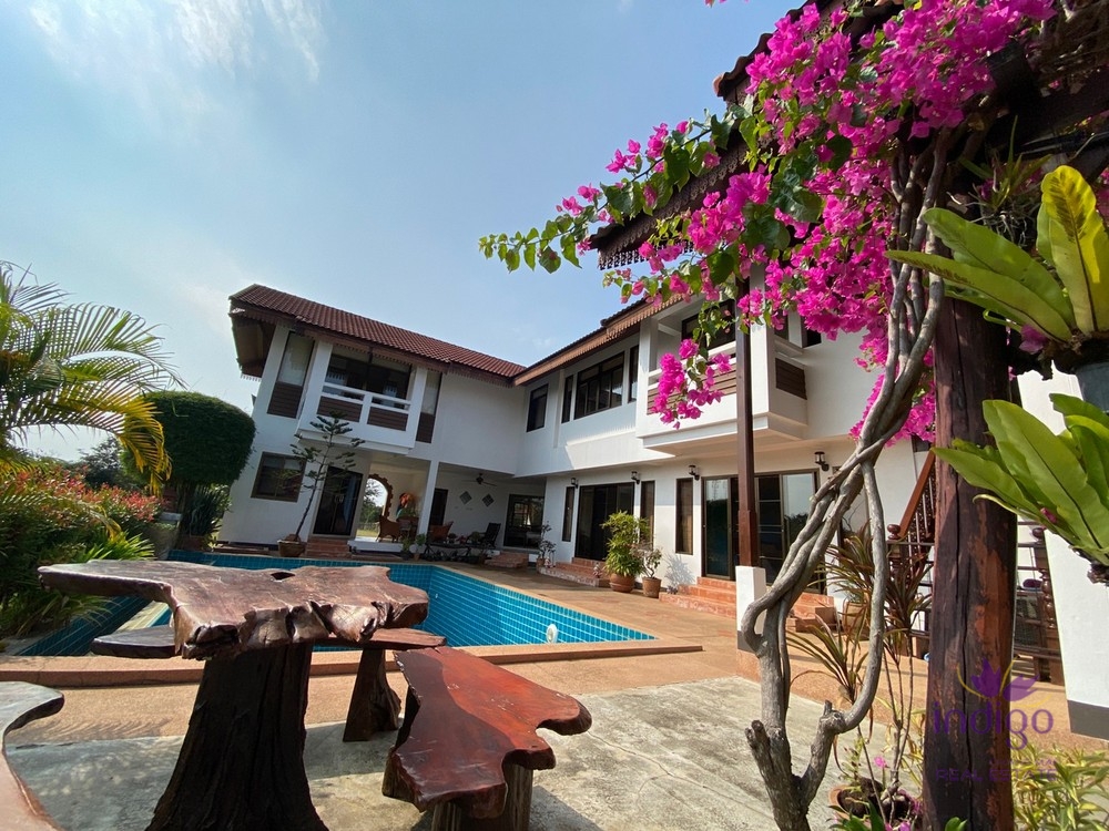 Large property on 4+ rai land for sale 6 bedrooms near Mae Jo University Sansai Chiangmai-I-3652