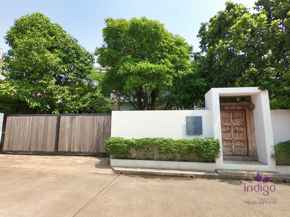 House for sale 5 bedroom near Meechock Plaza