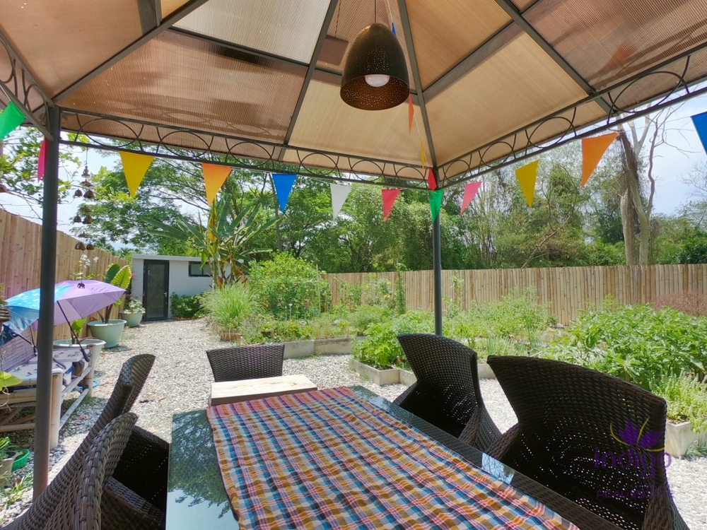 Beautiful 3 bedroom pool villa for sale in Moo Baan Tanawan