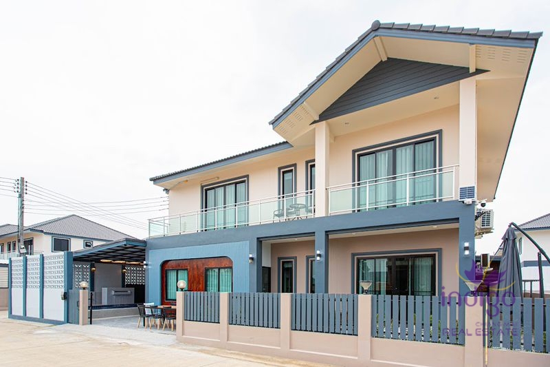 5-bathroom pool villa in a prime Sansai location