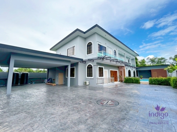 Brand New Modern Mansion with Pool for Sale or Rent in Sansai