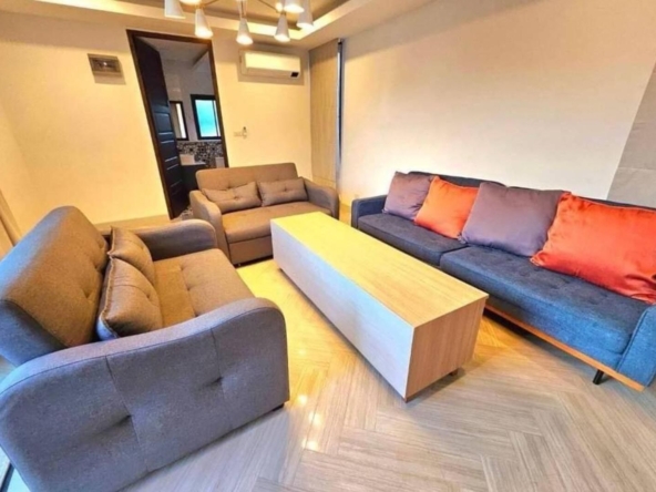 Exquisite Modern Pool Villa in Prime Chiang Mai Location-TNP-D1217