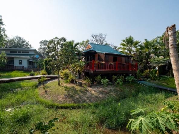 Tranquil Garden Estate: Traditional Thai Living in Chiang Mai-TNP-D1201