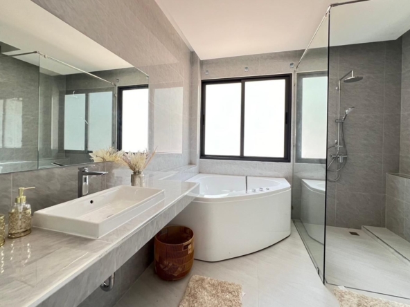 Single Story 3 Bedroom in Hang Dong-TNP-D1171
