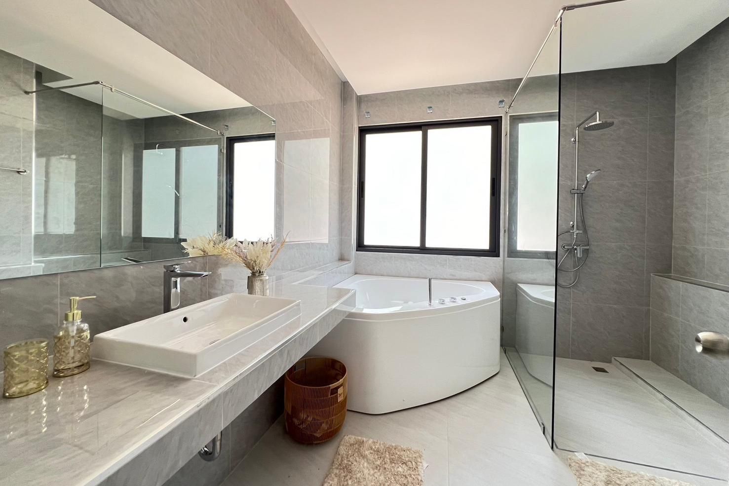 Single Story 3 Bedroom in Hang Dong-TNP-D1171