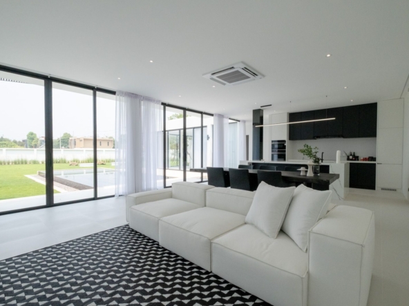 Modern Luxury Pool Villa with Panoramic Doi Suthep Views-TNP-D1212