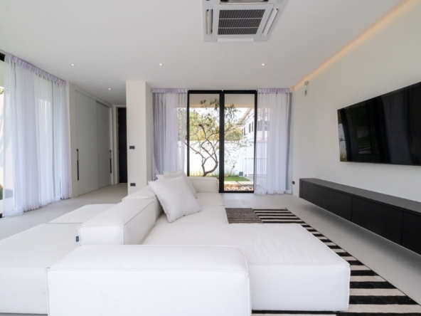 Modern Luxury Pool Villa with Panoramic Doi Suthep Views-TNP-D1212