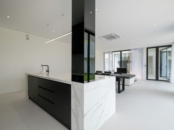 Modern Luxury Pool Villa with Panoramic Doi Suthep Views-TNP-D1212