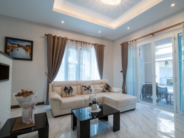 Lakeside Luxury 3-Bedroom: Exclusive Pool Villa in Mae Rim-TNP-D1198