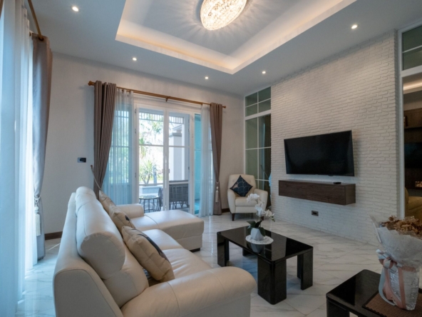 Lakeside Luxury 3-Bedroom: Exclusive Pool Villa in Mae Rim-TNP-D1198