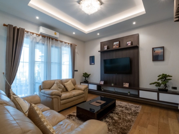 Lakeside Luxury 3-Bedroom: Exclusive Pool Villa in Mae Rim-TNP-D1198