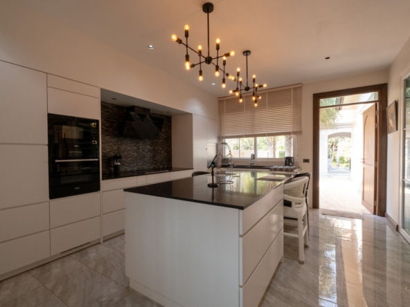 Lakeside Luxury 3-Bedroom: Exclusive Pool Villa in Mae Rim-TNP-D1198