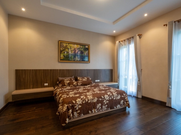 Lakeside Luxury 3-Bedroom: Exclusive Pool Villa in Mae Rim-TNP-D1198