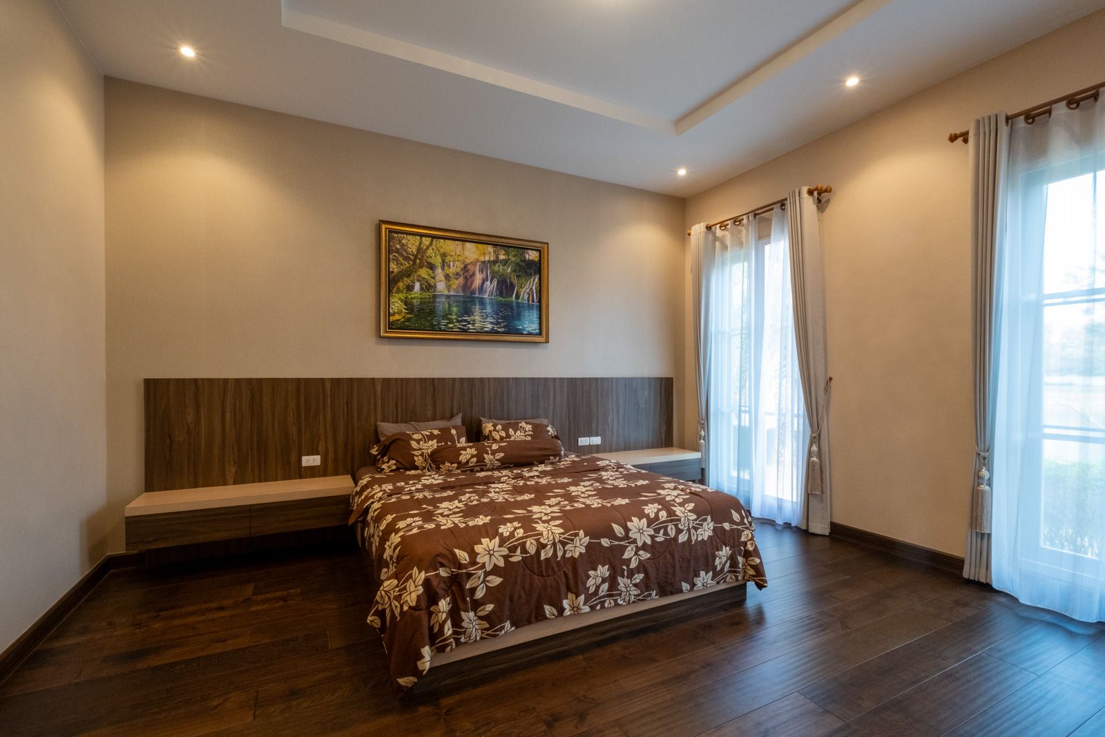 Lakeside Luxury 3-Bedroom: Exclusive Pool Villa in Mae Rim-TNP-D1198