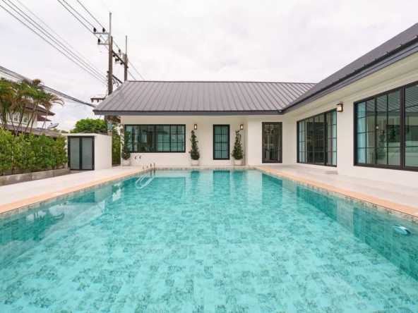 Exclusive 3-Bed Pool Villa in Don Kaew