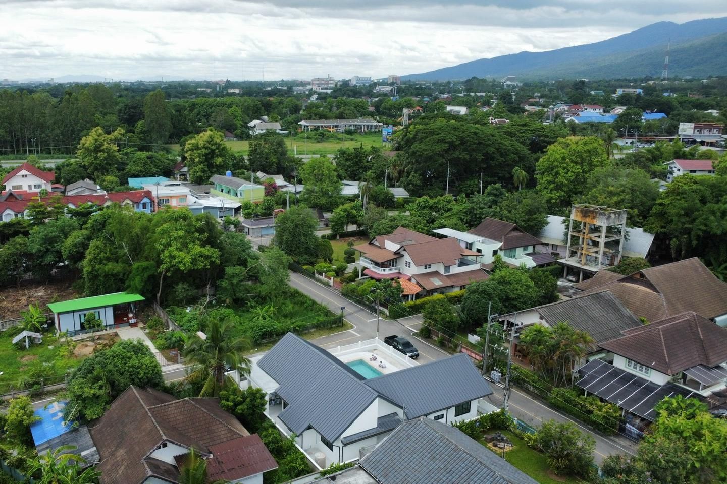 Exclusive 3-Bed Pool Villa in Don Kaew