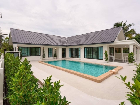 Exclusive 3-Bed Pool Villa in Don Kaew