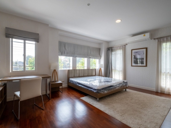 Elegant Chiang Mai Family Home: A Blend of Comfort and Convenience-TNP-D1206