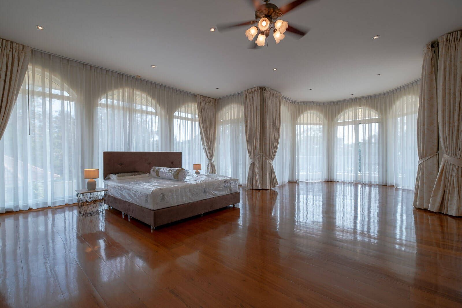5 Bedroom