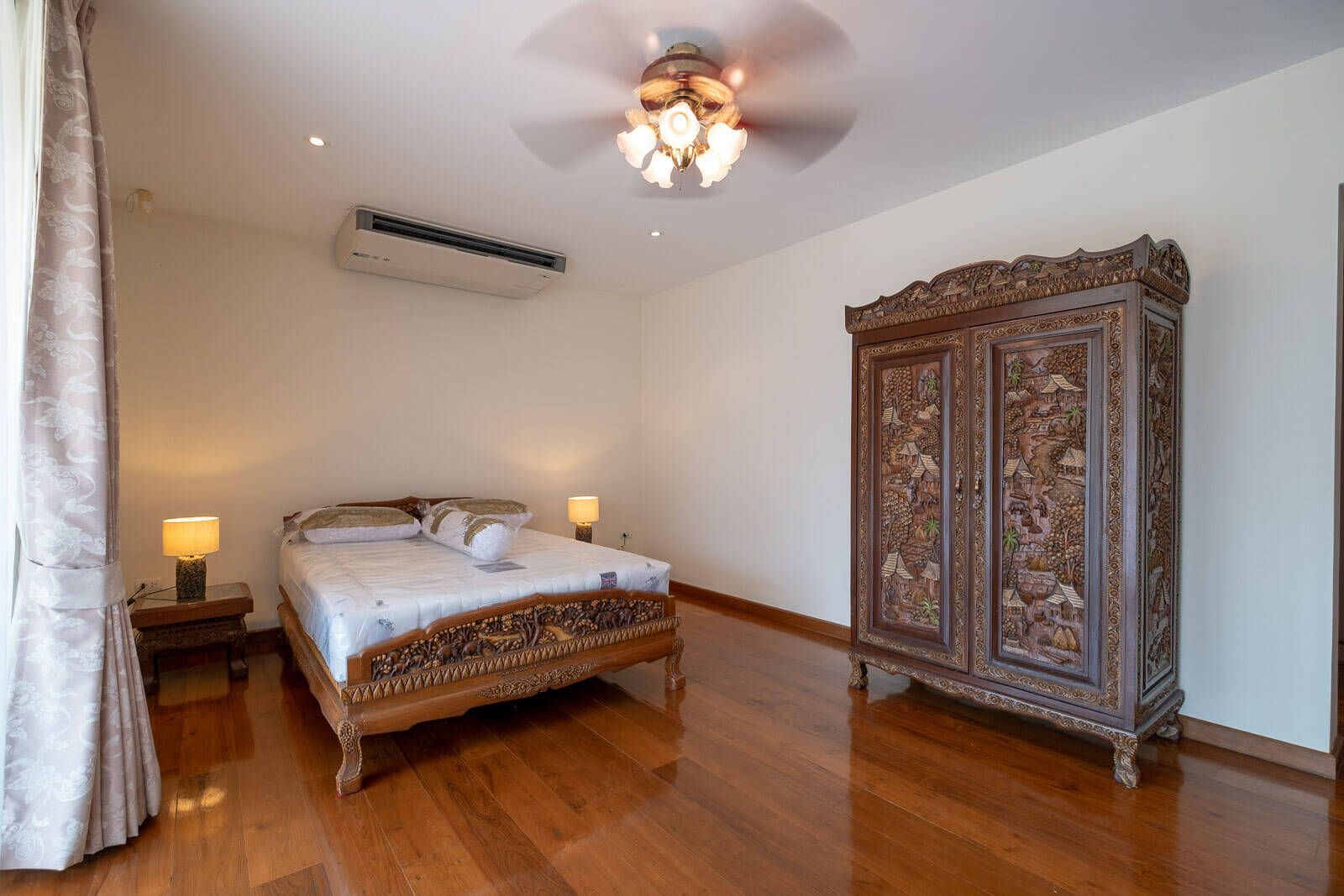 5 Bedroom