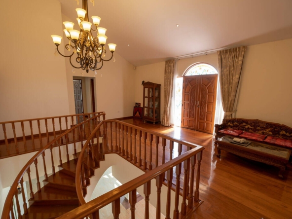 Colonial House in San Pa Tong-TNP-D722