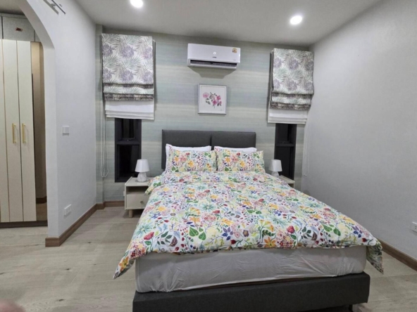 Modern 3-Bedroom in San Sai: Fully Furnished 2-Story Split-Level Near City-TNP-D1123