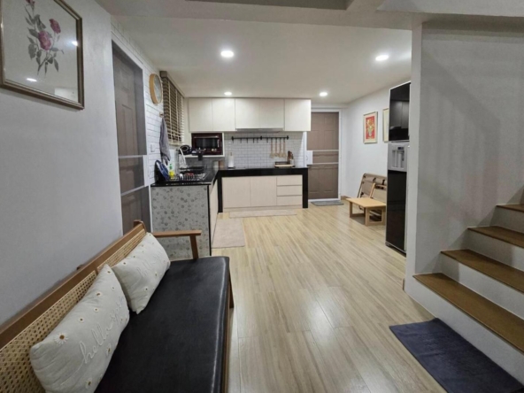 Modern 3-Bedroom in San Sai: Fully Furnished 2-Story Split-Level Near City-TNP-D1123