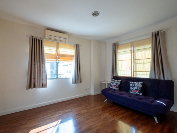 Modern 3-Bedroom Haven in Land and House