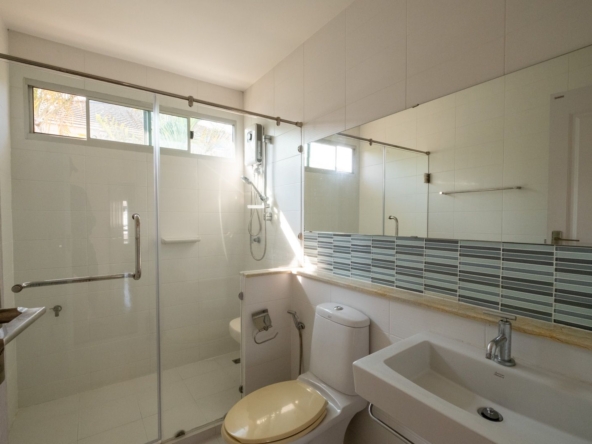 Modern 3-Bedroom Haven in Land and House