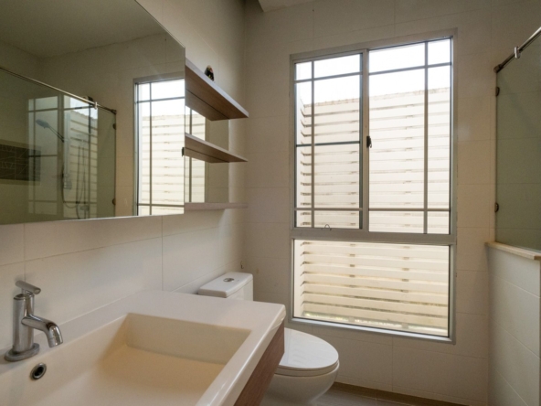 Modern 3-Bedroom Haven in Land and House